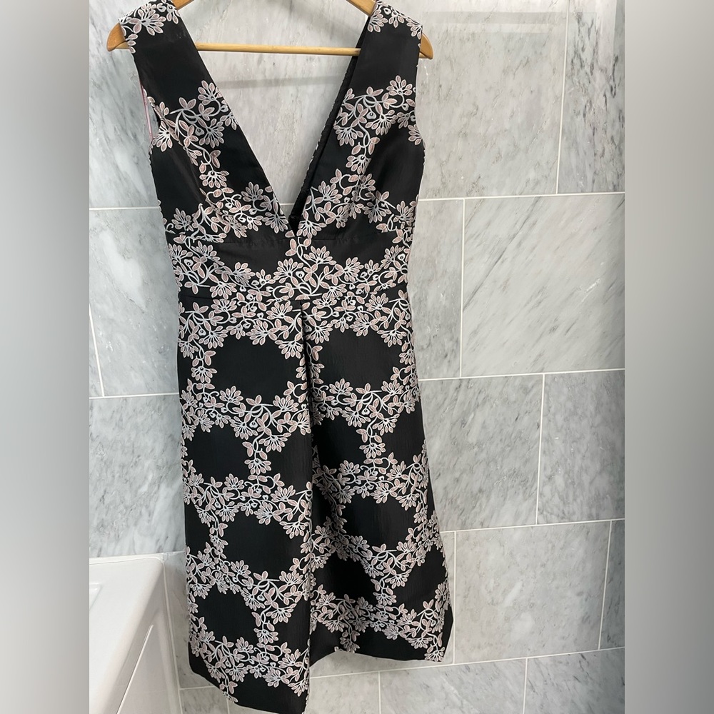 Monique Lhuillier knee length flare dress with pockets